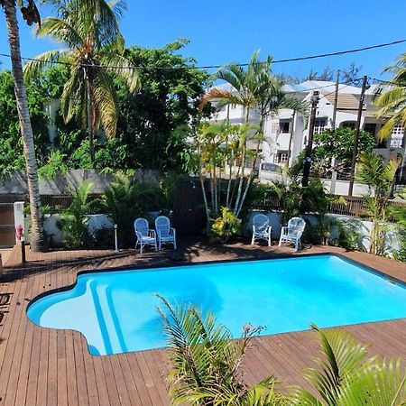Les Cerisiers - Exclusive Beach Residence - 3 Bedroom Modern Apartment, Flic-en-Flacq Esterno foto